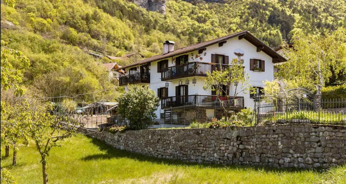 B&B Haus Senter Trambileno Екстер'єр фото